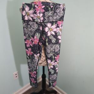 Evolution and Creation Floral Leggings small athleisure workout